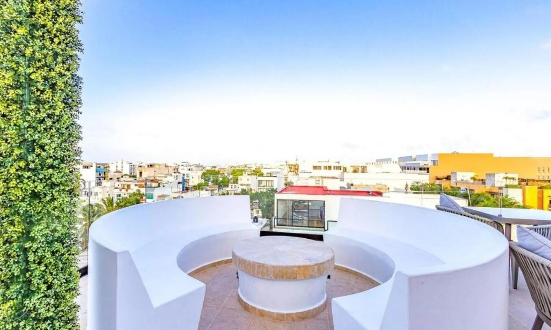 Holiday home Radiant Rooftop Pool At Menesse 38Th Perfect Location Playa del Carmen