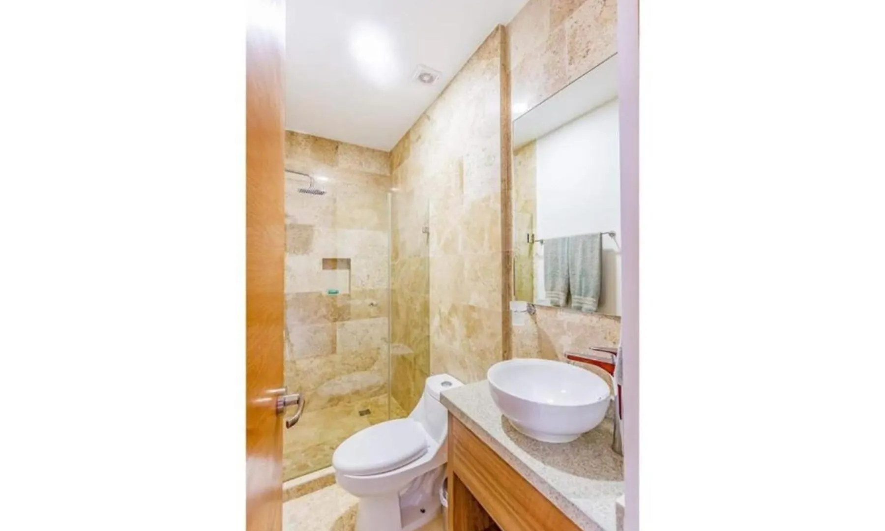 Radiant Rooftop Pool At Menesse 38Th Perfect Location Playa del Carmen
